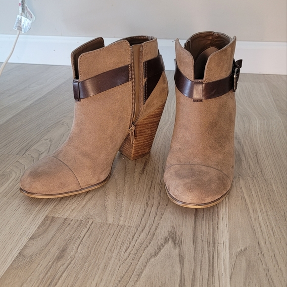 Carlos Santana Booties - Picture 3 of 4